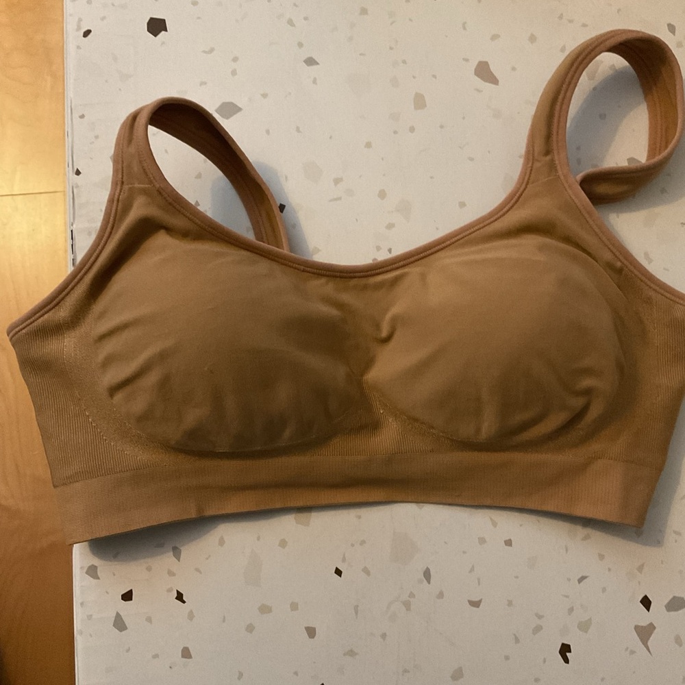 Underoutfit bra